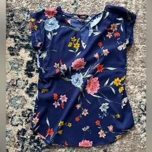 Blue Floral Express Short Sleeve Blouse XS
